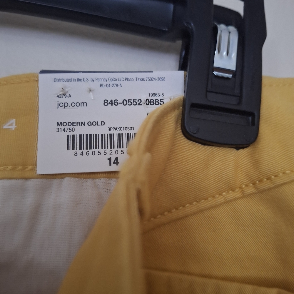 St Johns Bay Women's Yellow Shorts Size 14 - Picture 9 of 9